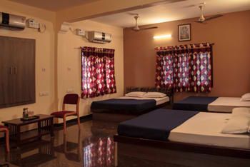 Hotel Sri Hayagriva service3