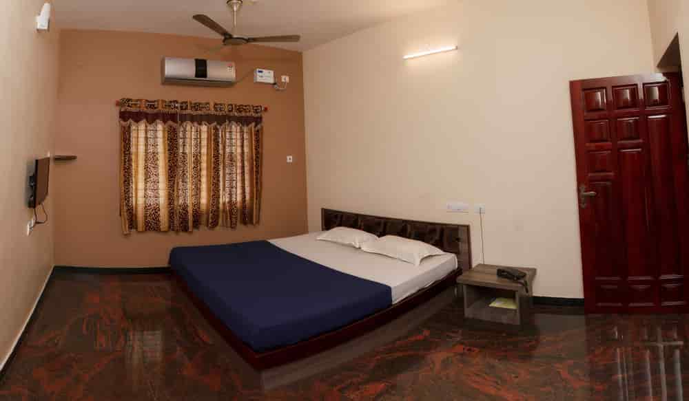 Hotel Sri Hayagriva room7